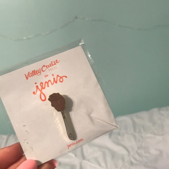 Jeni’s Splendid Ice Creams Collectible Pins - Picture 3 of 6